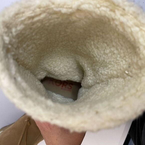 Michael Kors| Leather suede| Vintage| Wedged Heel| Boot - Picture 4 of 11